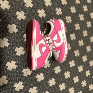Girls Nike shoes